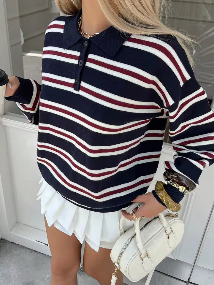 Amerikanischer College-Stil Polo-Pullover mit Blau-Weiß-Rot Gestreiftem Kragen 2026 Mode Klassische Farben für Stilvollen Look