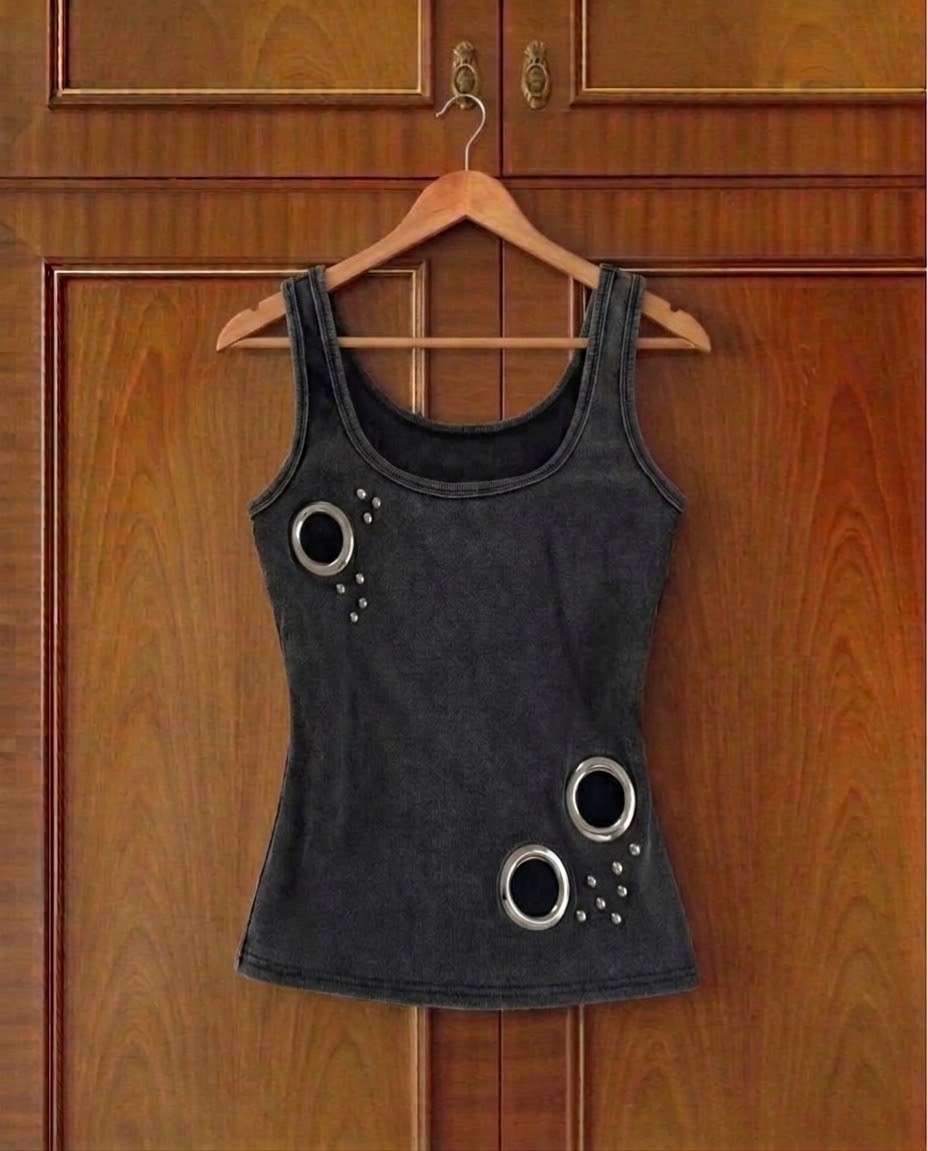Summer New Arrival: Metal Ring Decoration Slimming Sleeveless Women's Top, Retro Washed Fabric Camisole Vest for Women