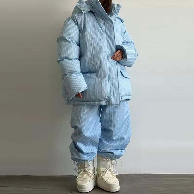 Modischer gestreifter Damen-Steppmantel mit Kapuze und Reißverschluss, lockere dicke Hose, 2026 Herbst-Winter-Skianzug für Damen.